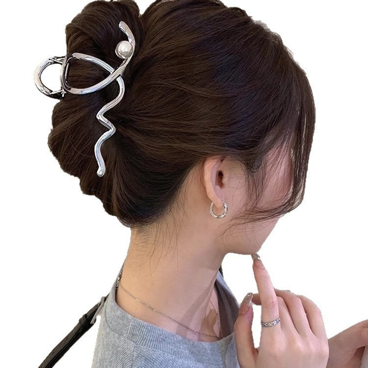 Avella Pearl Hair Clip