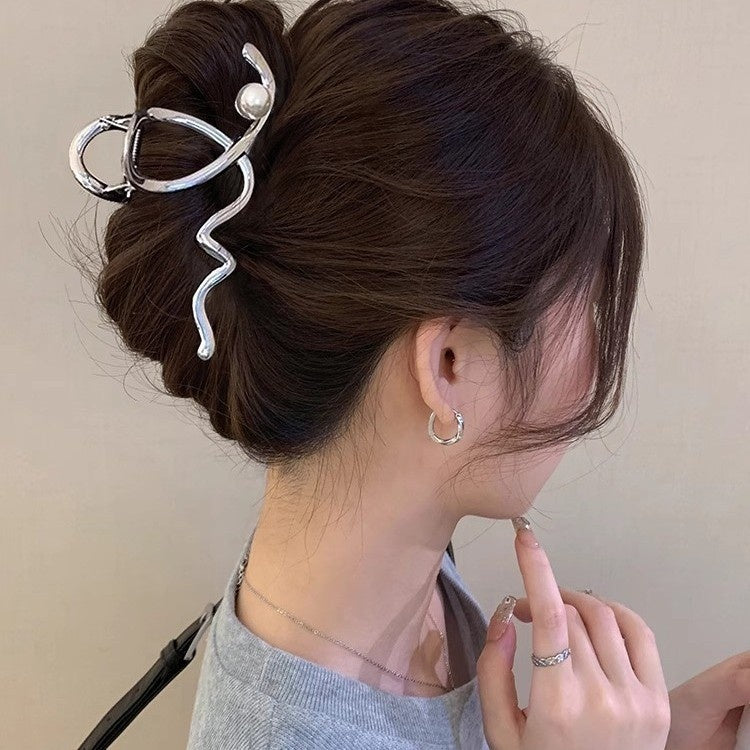Avella Pearl Hair Clip