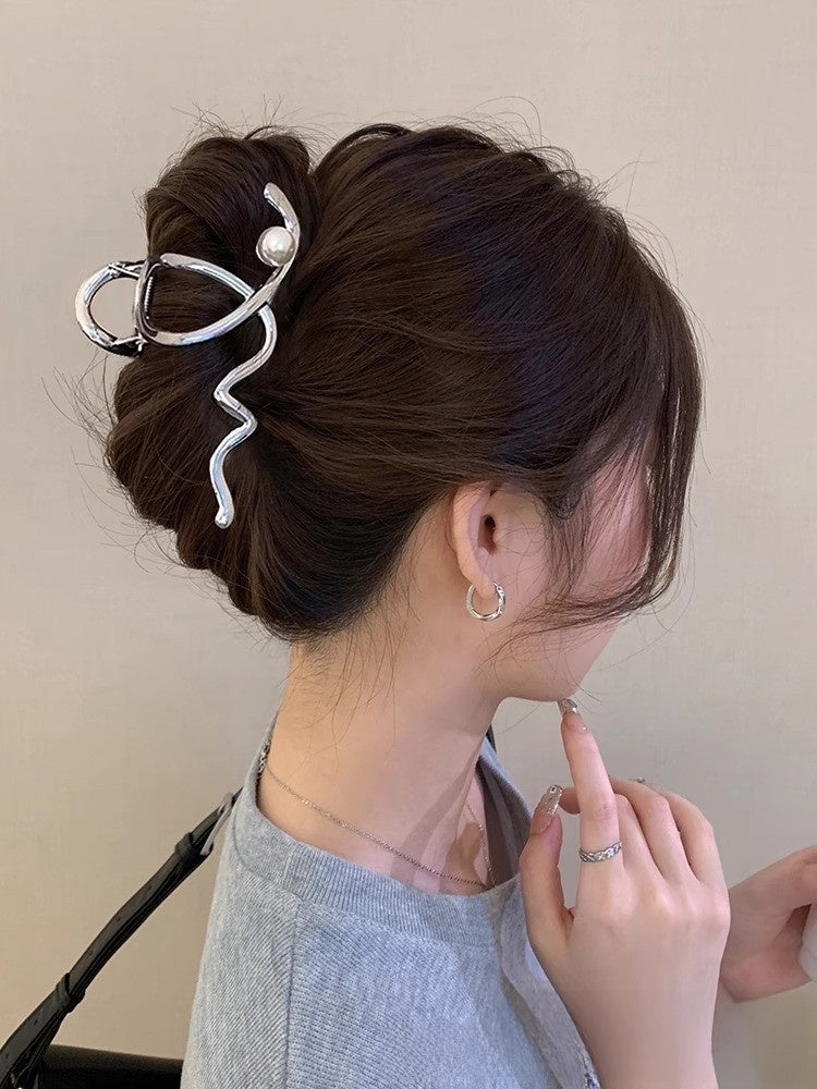 Avella Pearl Hair Clip