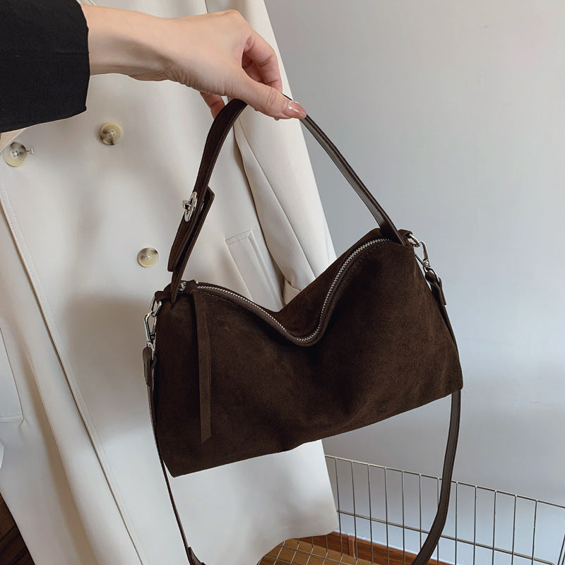 The Avella Soft Shoulder Bag